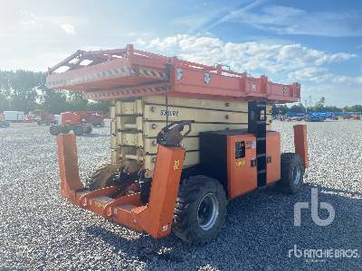 JLG 530LRT 4x4 Diesel (Inoperable) - Nacelle ciseaux: photos 3 JLG 530LRT 4x4 Diesel (Inoperable) - Nacelle ciseaux: photos 3