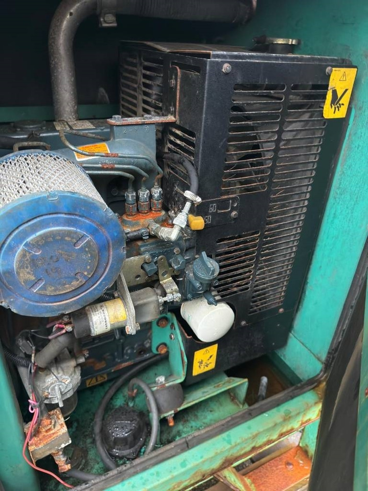 Cummins 7 kW dieselaggregat - Autre matériel: photos 3 Cummins 7 kW dieselaggregat - Autre matériel: photos 3