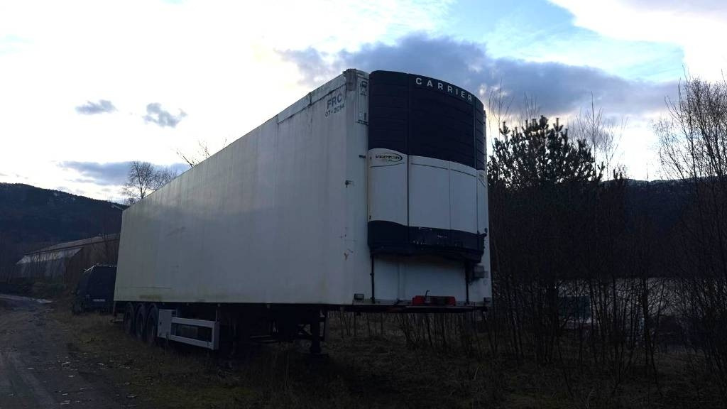 HFR SL 24 Carrier Vector 1850 Bussbygg Thermomax - Semi-remorque frigorifique: photos 1 HFR SL 24 Carrier Vector 1850 Bussbygg Thermomax - Semi-remorque frigorifique: photos 1