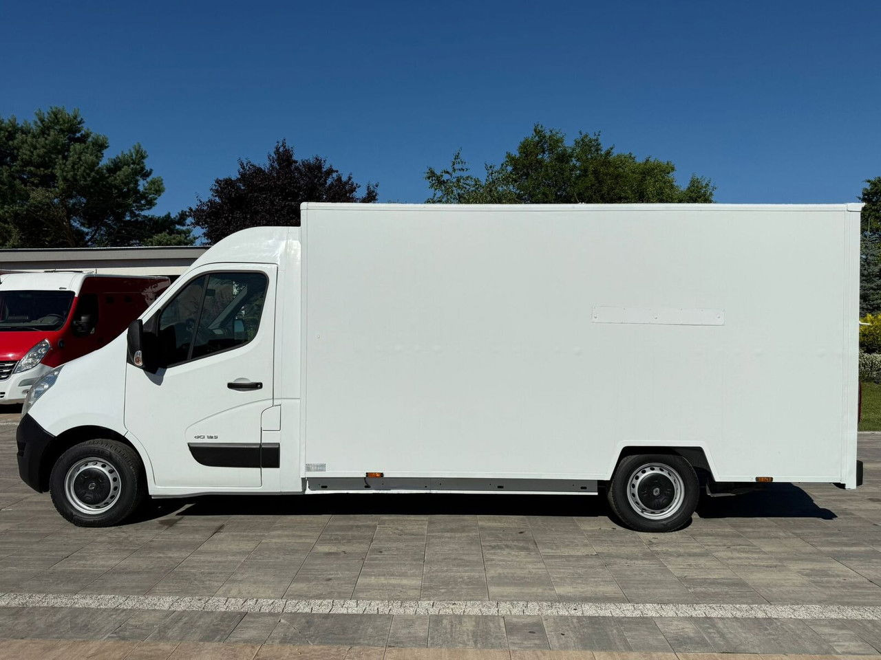 Renault Master Kontener niskopodłogowy Rampa najazdowa Sprowadzony Zarej - Autre matériel: photos 5 Renault Master Kontener niskopodłogowy Rampa najazdowa Sprowadzony Zarej - Autre matériel: photos 5