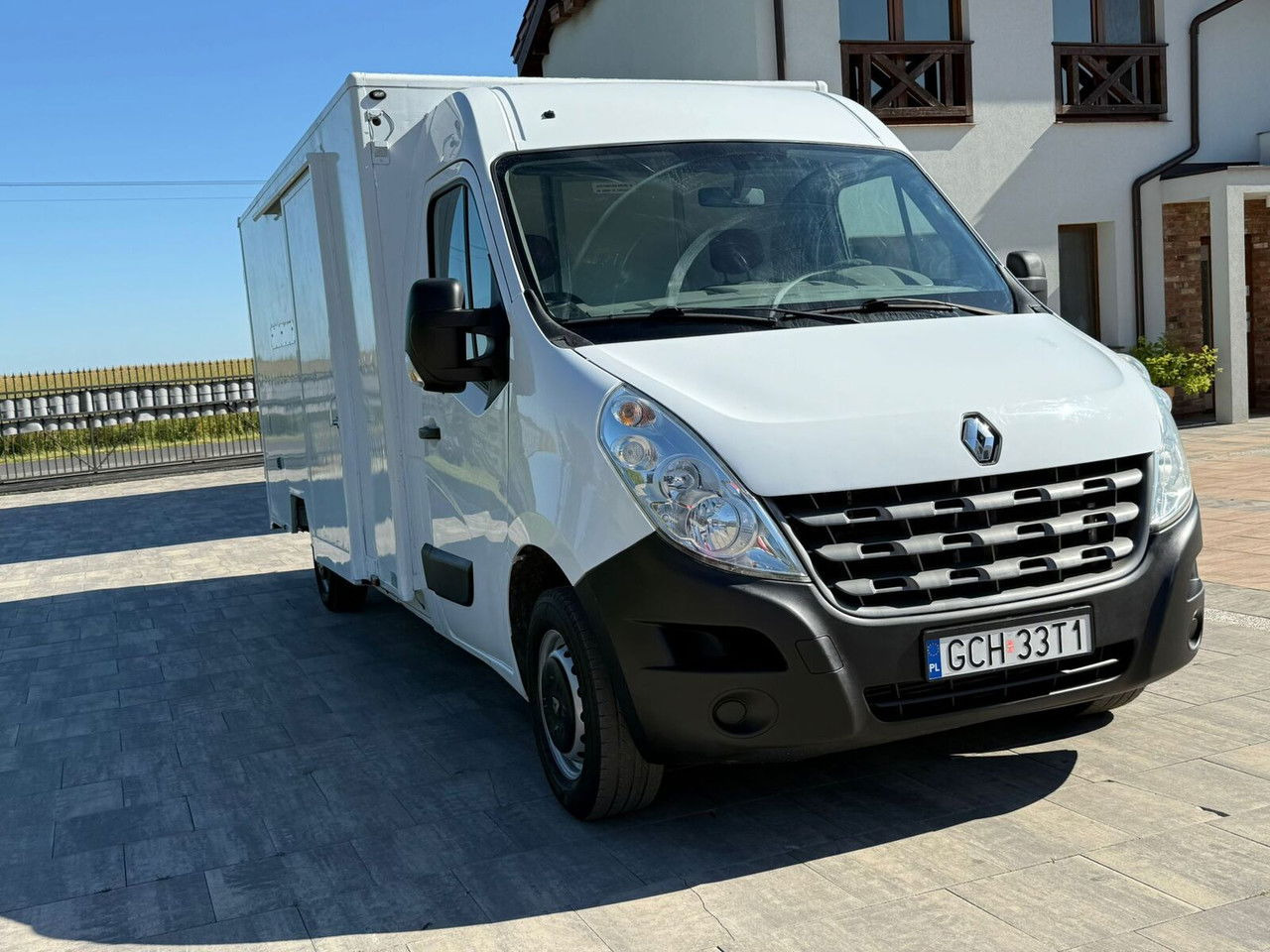 Renault Master Kontener niskopodłogowy Rampa najazdowa Sprowadzony Zarej - Autre matériel: photos 3 Renault Master Kontener niskopodłogowy Rampa najazdowa Sprowadzony Zarej - Autre matériel: photos 3