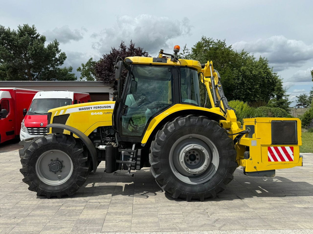 Massey Ferguson 6445 z kosiarką wysięgnikową do poboczy Rousseau T hénor 510 L FI - Tracteur agricole: photos 5 Massey Ferguson 6445 z kosiarką wysięgnikową do poboczy Rousseau T hénor 510 L FI - Tracteur agricole: photos 5