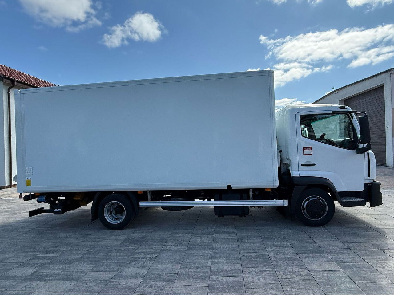 Renault D 7.5 Kontener winda kamera Tylko 82 TYŚ Przebiegu Euro 6 - Camion frigorifique: photos 4 Renault D 7.5 Kontener winda kamera Tylko 82 TYŚ Przebiegu Euro 6 - Camion frigorifique: photos 4