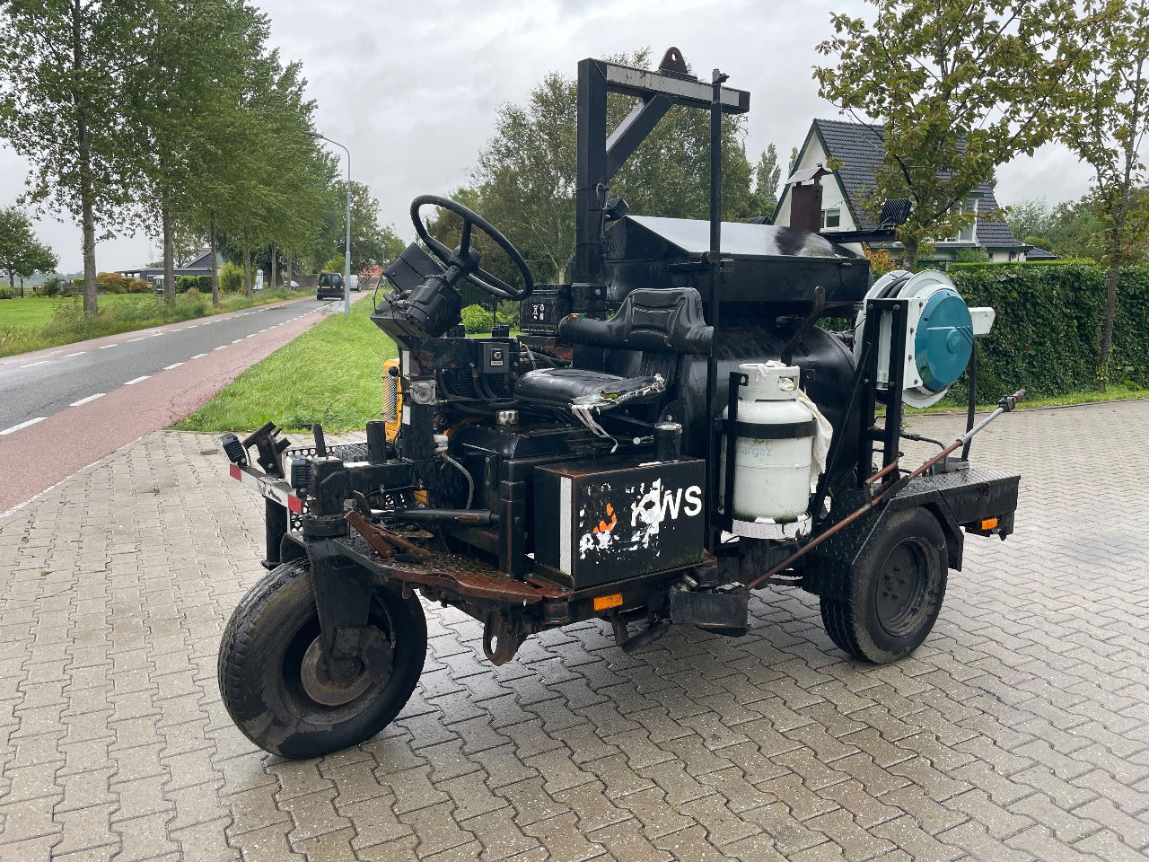 Burtec TSH 500 bitumen sprayer - Travaux routiers: photos 1 Burtec TSH 500 bitumen sprayer - Travaux routiers: photos 1