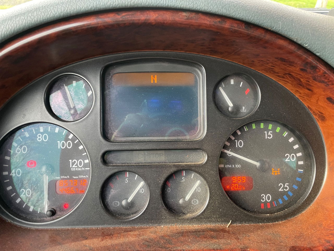 Camion plateau, Camion grue DAF CF 75.310 With Palfinger PK20002 crane: photos 14