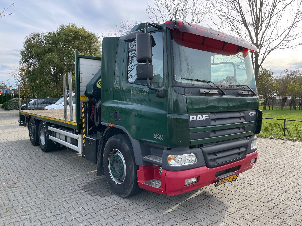 Camion plateau, Camion grue DAF CF 75.310 With Palfinger PK20002 crane: photos 7