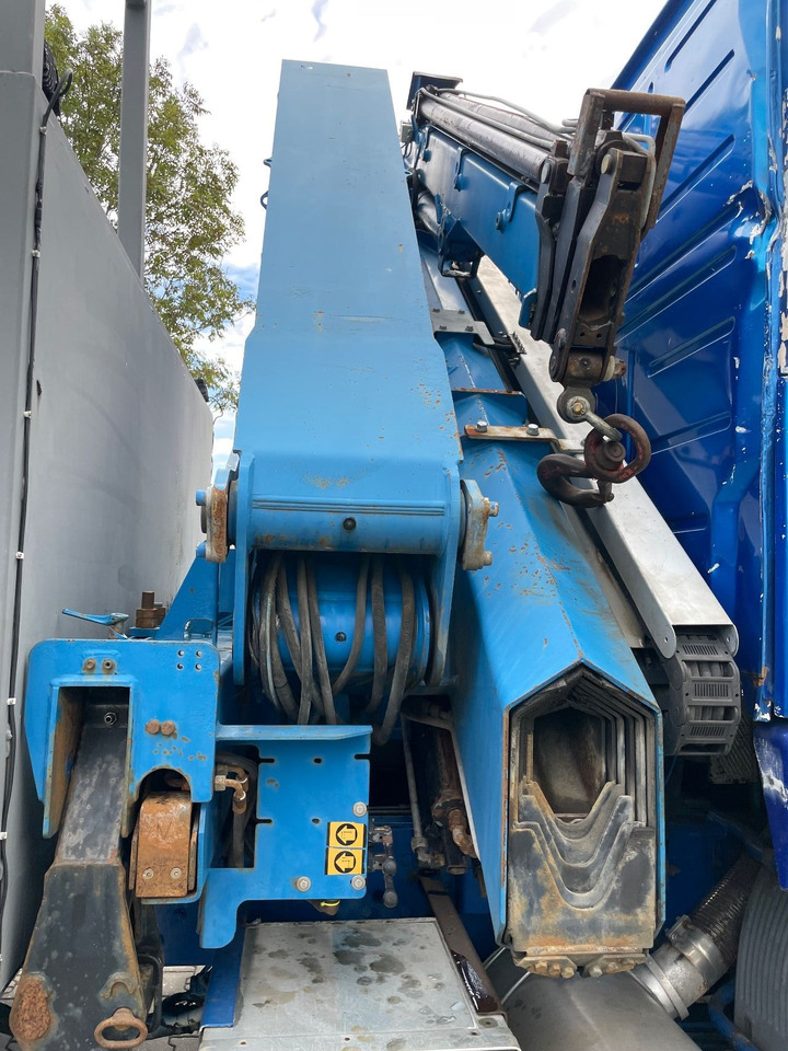 Camion grue Volvo FH 16 FH16 420 with HMF 2820 crane with jib and front stamps Very Good Condition: photos 10 Camion grue Volvo FH 16 FH16 420 with HMF 2820 crane with jib and front stamps Very Good Condition: photos 10
