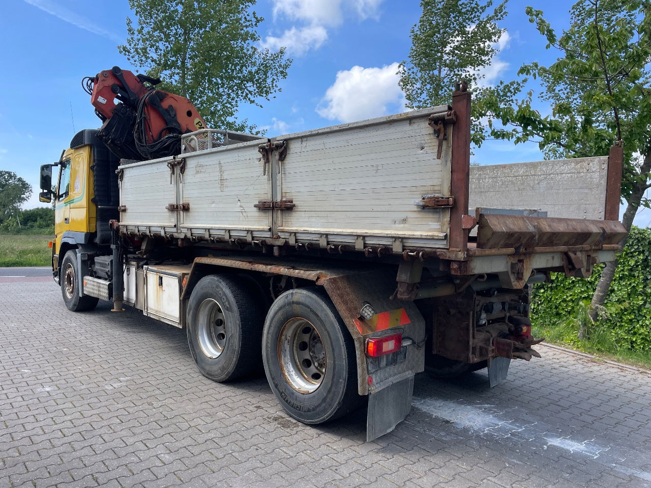 Volvo FM 12.380 .380 with Palfinger PK27000 with jib and tipper box - Camion benne, Camion grue: photos 3 Volvo FM 12.380 .380 with Palfinger PK27000 with jib and tipper box - Camion benne, Camion grue: photos 3