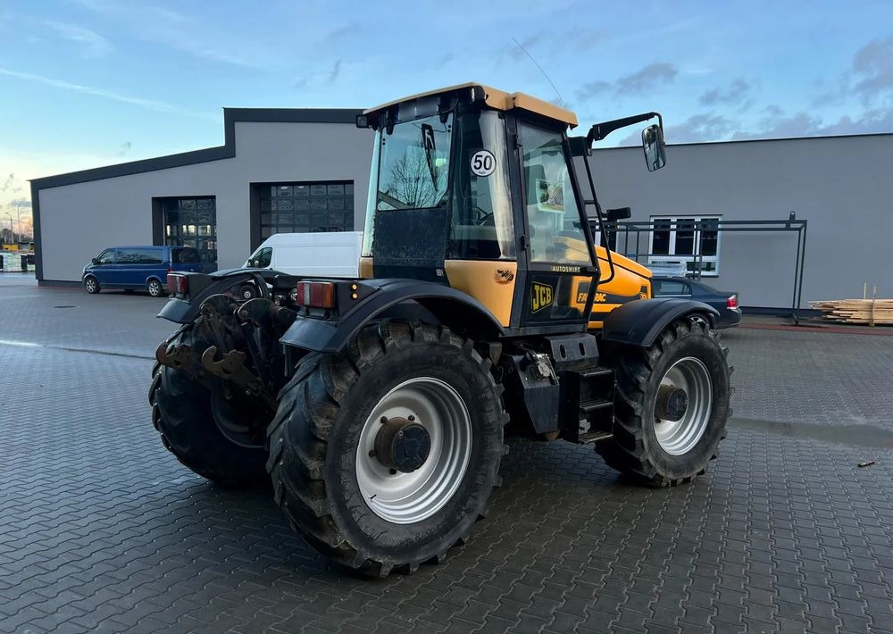 JCB FASTRAC 2135 - Tracteur agricole: photos 4 JCB FASTRAC 2135 - Tracteur agricole: photos 4