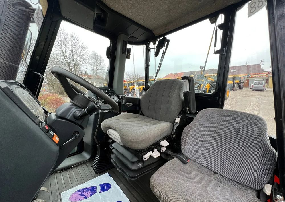 JCB Fastrac 2170 | 2007 ROK | 170KM | - Tracteur agricole: photos 3 JCB Fastrac 2170 | 2007 ROK | 170KM | - Tracteur agricole: photos 3
