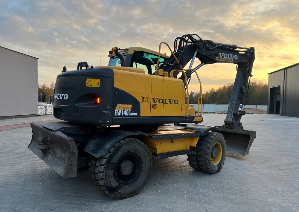 Volvo EW 140C | ROTOTILT - Pelle sur pneus: photos 3 Volvo EW 140C | ROTOTILT - Pelle sur pneus: photos 3