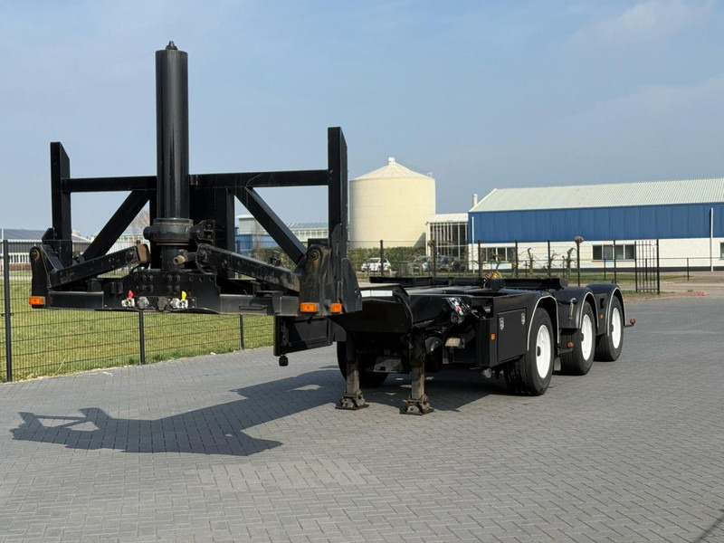 D-Tec CTD-41-03D TIPPER, CONTAINER, STEERING, LIFT AXLE. - Semi-remorque porte-conteneur/ Caisse mobile: photos 1 D-Tec CTD-41-03D TIPPER, CONTAINER, STEERING, LIFT AXLE. - Semi-remorque porte-conteneur/ Caisse mobile: photos 1