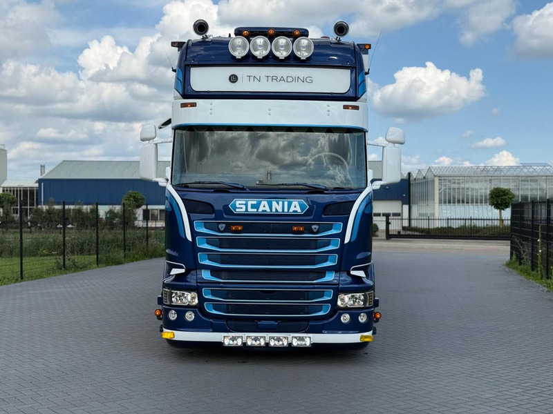 Scania R450 SHOW COMBI, SPECIAL INTERIOR, LIKE NEW, LOW MILEAGE. - Camion fourgon: photos 3 Scania R450 SHOW COMBI, SPECIAL INTERIOR, LIKE NEW, LOW MILEAGE. - Camion fourgon: photos 3