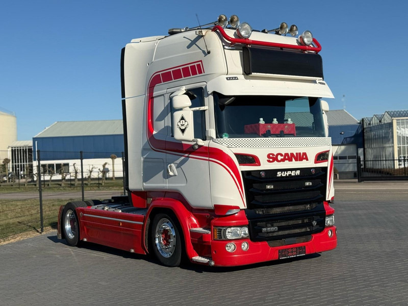 Tracteur routier Scania R520 V8 TOPLINE, FULL AIR, MEGA, RETARDER, SHOWTRUCK TV, LEATHER.: photos 1