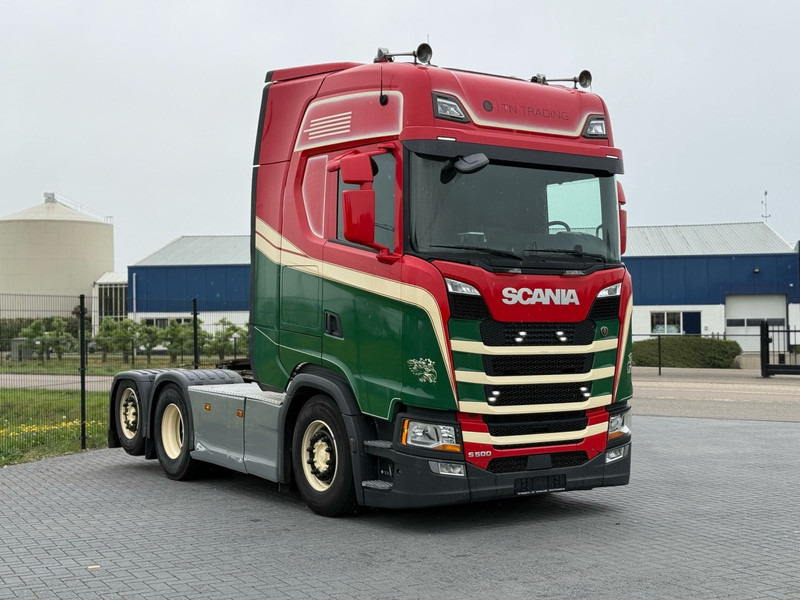 Scania S500 BOOGIE, HYDRAULICS, LEATHER SEATS, 2.95WB, VOL SPOILER. - Tracteur routier: photos 1 Scania S500 BOOGIE, HYDRAULICS, LEATHER SEATS, 2.95WB, VOL SPOILER. - Tracteur routier: photos 1