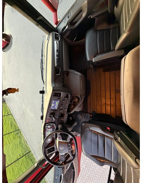 Tracteur routier Scania S580 V8 NGS VOLLUCHT, KING OF THE ROAD, HYDRAULIEK, LEER, ALCOA.: photos 19 Tracteur routier Scania S580 V8 NGS VOLLUCHT, KING OF THE ROAD, HYDRAULIEK, LEER, ALCOA.: photos 19