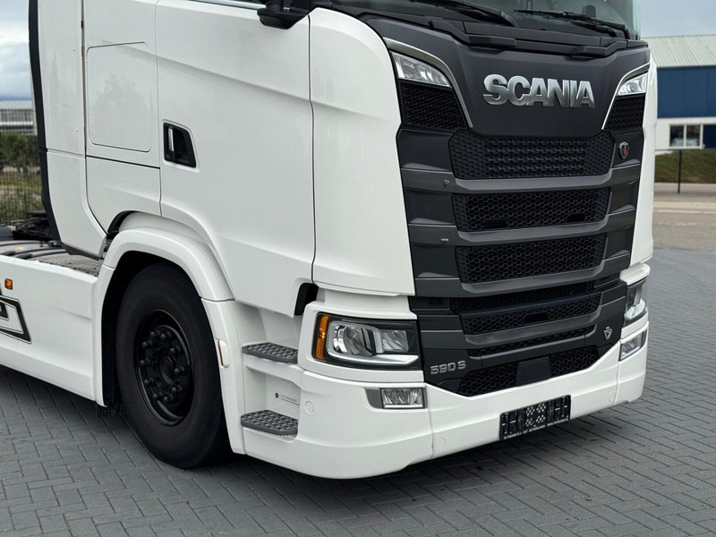 Scania S590 V8 NGS FULL AIR, PARK COOL, RETARDER, 2 TANKS. - Tracteur routier: photos 5 Scania S590 V8 NGS FULL AIR, PARK COOL, RETARDER, 2 TANKS. - Tracteur routier: photos 5