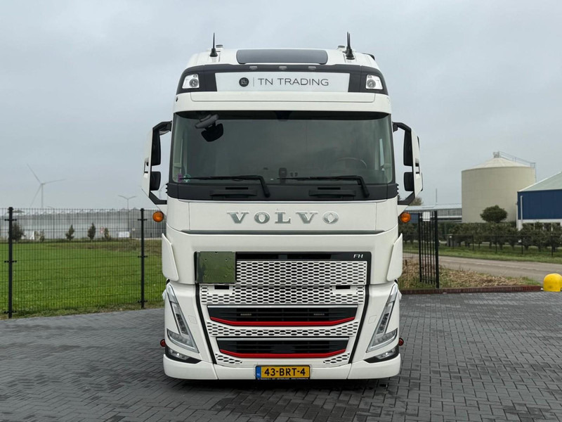 Volvo FH 13.460XL Turbocompound, leer, vollucht, 2 tanks, dubbel glas, vol spoiler. - Tracteur routier: photos 3 Volvo FH 13.460XL Turbocompound, leer, vollucht, 2 tanks, dubbel glas, vol spoiler. - Tracteur routier: photos 3