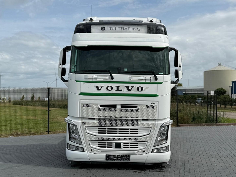 Volvo FH 13.500 VOLLUCHT, RETARDER, LEER, 2 TANKS, TOP AUTO. - Tracteur routier: photos 3 Volvo FH 13.500 VOLLUCHT, RETARDER, LEER, 2 TANKS, TOP AUTO. - Tracteur routier: photos 3