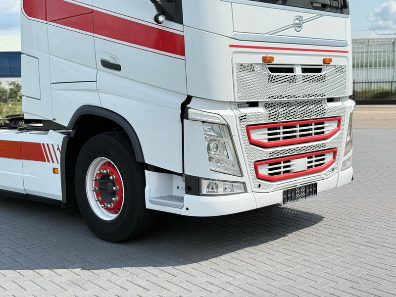 Volvo FH 13.540XL KB VIN, I-PARK COOL, STEEL/AIR, 2 TANKS, FULL SPOILER. - Tracteur routier: photos 2 Volvo FH 13.540XL KB VIN, I-PARK COOL, STEEL/AIR, 2 TANKS, FULL SPOILER. - Tracteur routier: photos 2
