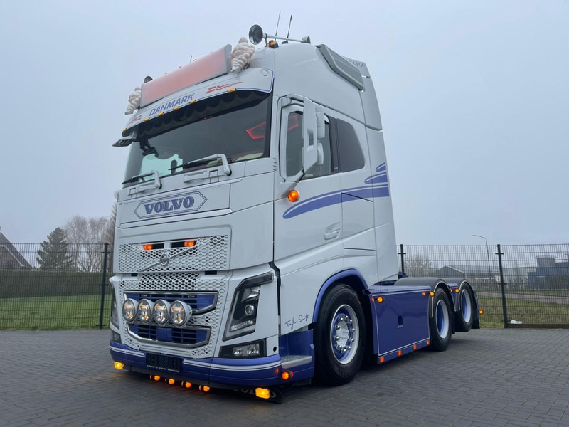 Volvo FH 16.750 SHOW TRUCK, FULL AIR, WB 3,10, SPECIAL INTERIOR, FULL! - Tracteur routier: photos 3 Volvo FH 16.750 SHOW TRUCK, FULL AIR, WB 3,10, SPECIAL INTERIOR, FULL! - Tracteur routier: photos 3