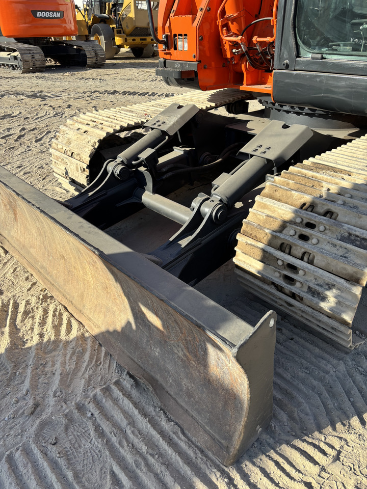 Pelle sur chenille DOOSAN DX140-3: photos 7 Pelle sur chenille DOOSAN DX140-3: photos 7