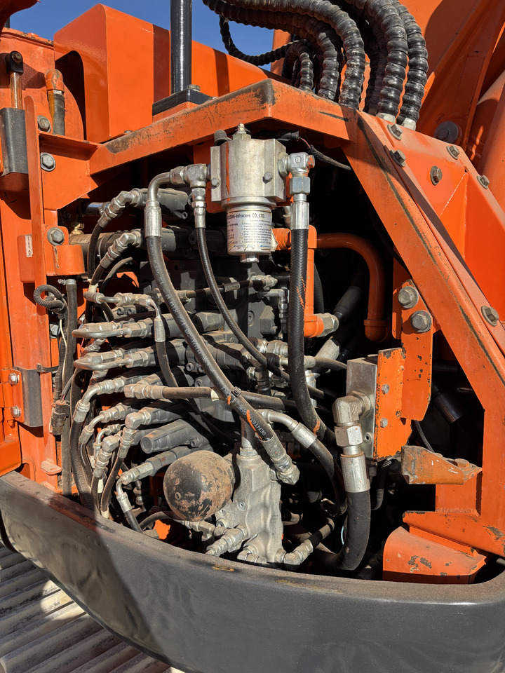 Pelle sur chenille DOOSAN DX140-3: photos 11 Pelle sur chenille DOOSAN DX140-3: photos 11