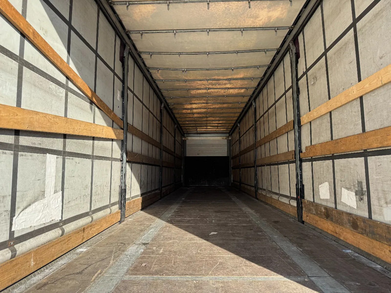 Schmitz Cargobull Schuifzeil -dak / Coil / Rotos-Disc - Semi-remorque rideaux coulissants: photos 4 Schmitz Cargobull Schuifzeil -dak / Coil / Rotos-Disc - Semi-remorque rideaux coulissants: photos 4