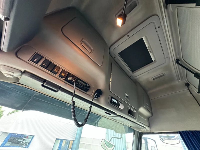 Tracteur routier Volvo FH 400 Globe XL Mega / Full Air / 2 Tank / Euro 5: photos 15 Tracteur routier Volvo FH 400 Globe XL Mega / Full Air / 2 Tank / Euro 5: photos 15