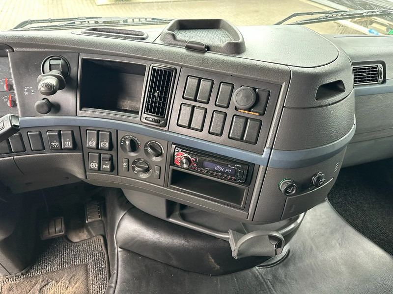 Tracteur routier Volvo FH 400 Globe XL Mega / Full Air / 2 Tank / Euro 5: photos 19 Tracteur routier Volvo FH 400 Globe XL Mega / Full Air / 2 Tank / Euro 5: photos 19