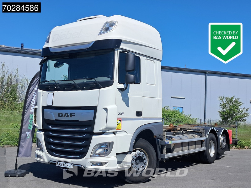 DAF XF 450 6X2 SSC Retarder 2x Tanks Liftachse Standklima LED ACC - Camion porte-conteneur/ Caisse mobile: photos 1 DAF XF 450 6X2 SSC Retarder 2x Tanks Liftachse Standklima LED ACC - Camion porte-conteneur/ Caisse mobile: photos 1
