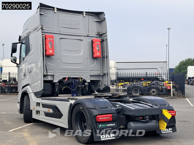 DAF XG+ 530 4X2 Retarder 2xTanks Standklima ACC LED Euro 6 - Tracteur routier: photos 2 DAF XG+ 530 4X2 Retarder 2xTanks Standklima ACC LED Euro 6 - Tracteur routier: photos 2