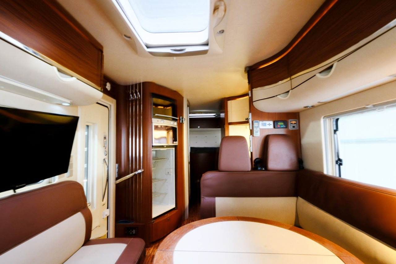 HYMER / ERIBA / HYMERCAR S 800/Automatik/Festbett+Hubbett/Klima/Solar/AHK HYMER / ERIBA / HYMERCAR S 800/Automatik/Festbett+Hubbett/Klima/Solar/AHK - Camping-car intégral: photos 5 HYMER / ERIBA / HYMERCAR S 800/Automatik/Festbett+Hubbett/Klima/Solar/AHK HYMER / ERIBA / HYMERCAR S 800/Automatik/Festbett+Hubbett/Klima/Solar/AHK - Camping-car intégral: photos 5