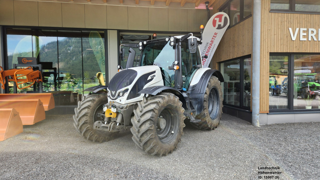 Valtra N 175 Direct (15997) - Tracteur agricole: photos 1 Valtra N 175 Direct (15997) - Tracteur agricole: photos 1