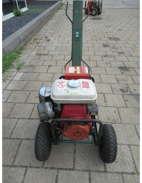 Honda Aggregaat 750 Generator 750W / 220V - Groupe électrogène: photos 4 Honda Aggregaat 750 Generator 750W / 220V - Groupe électrogène: photos 4