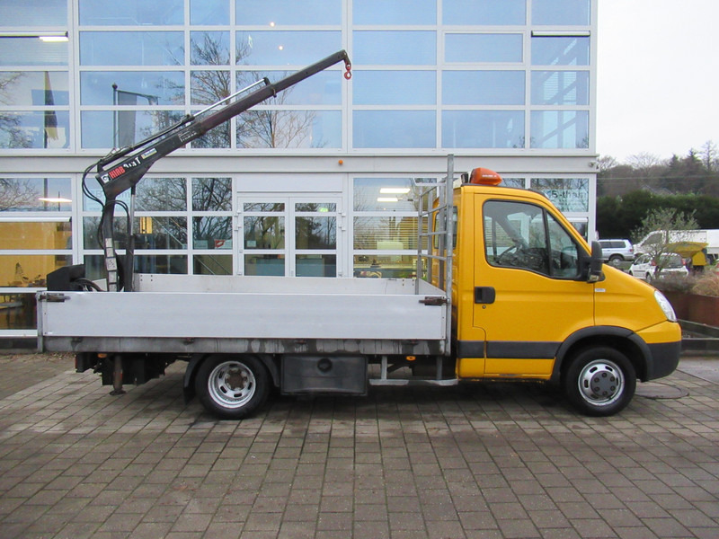 Iveco Daily 40C10 Euro 4 + HIAB 013 T Kraan Kran Crane - Utilitaire plateau: photos 4 Iveco Daily 40C10 Euro 4 + HIAB 013 T Kraan Kran Crane - Utilitaire plateau: photos 4