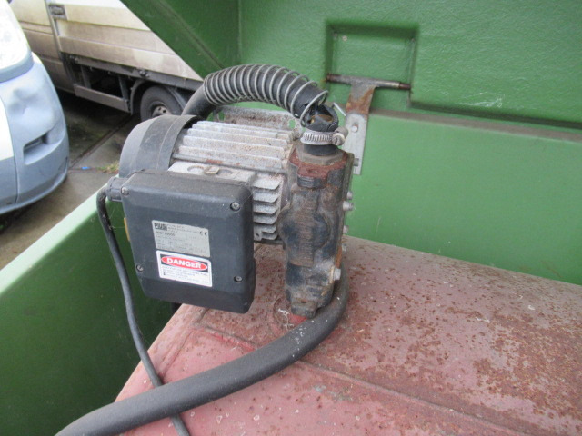 Onbekend Mobiele Dieseltank Brandsoftank Pomp - Réservoir de carburant pour Machine agricole: photos 3 Onbekend Mobiele Dieseltank Brandsoftank Pomp - Réservoir de carburant pour Machine agricole: photos 3