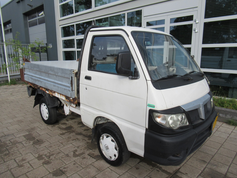 Piaggio Porter 1.3 Kipper SL ( NO Hydro-unit tipper ) - Utilitaire benne: photos 5 Piaggio Porter 1.3 Kipper SL ( NO Hydro-unit tipper ) - Utilitaire benne: photos 5