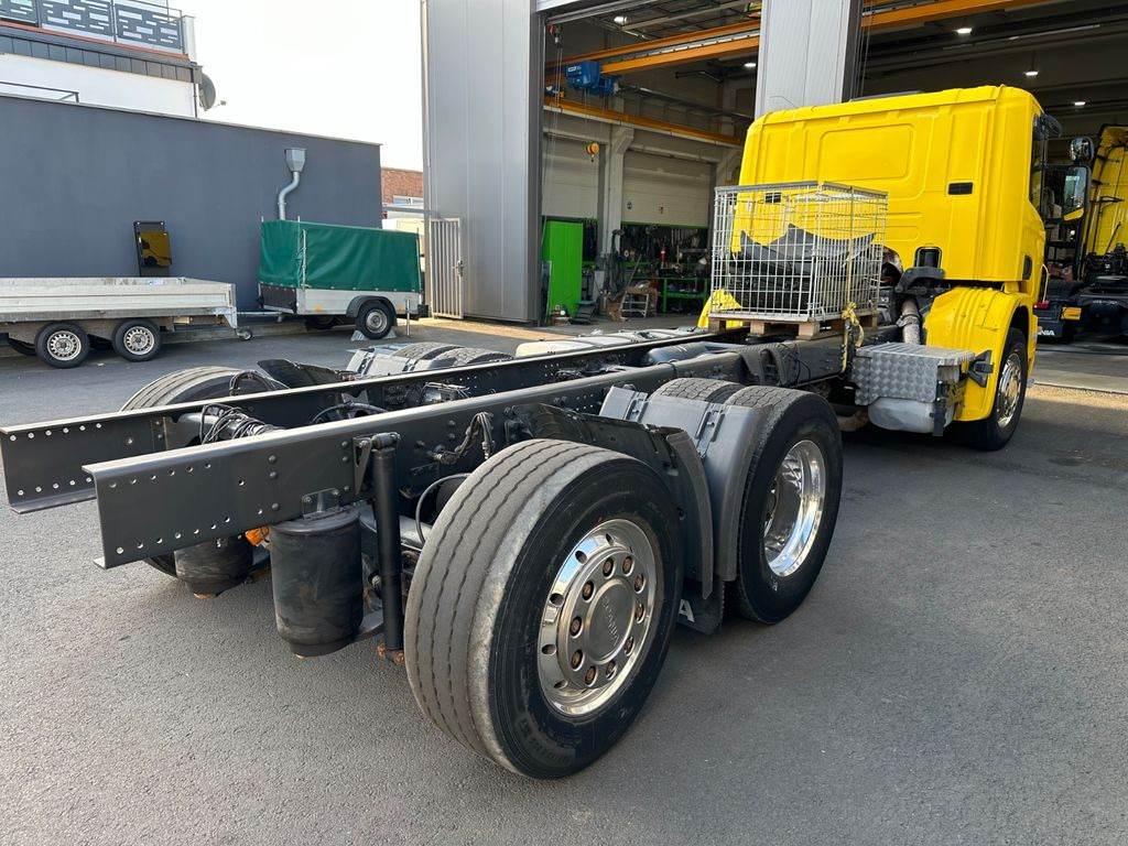 Scania P360/6x2*4MNA Chassis*gelenkte Nachl - Châssis cabine: photos 4 Scania P360/6x2*4MNA Chassis*gelenkte Nachl - Châssis cabine: photos 4