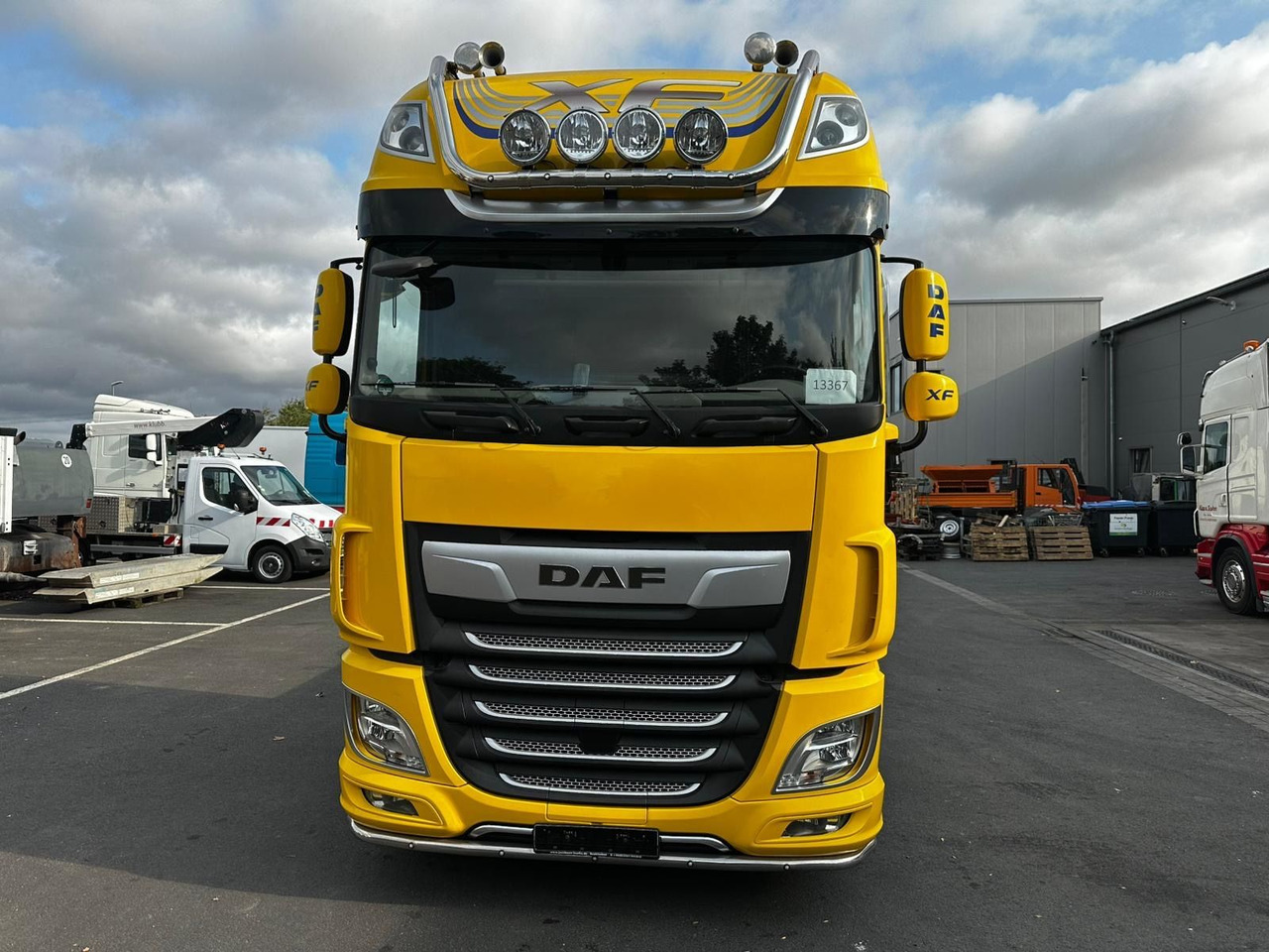 DAF XF 530/Intarder/2-K-Hydraulik/Luft-Luft/SCC - Tracteur routier: photos 3 DAF XF 530/Intarder/2-K-Hydraulik/Luft-Luft/SCC - Tracteur routier: photos 3