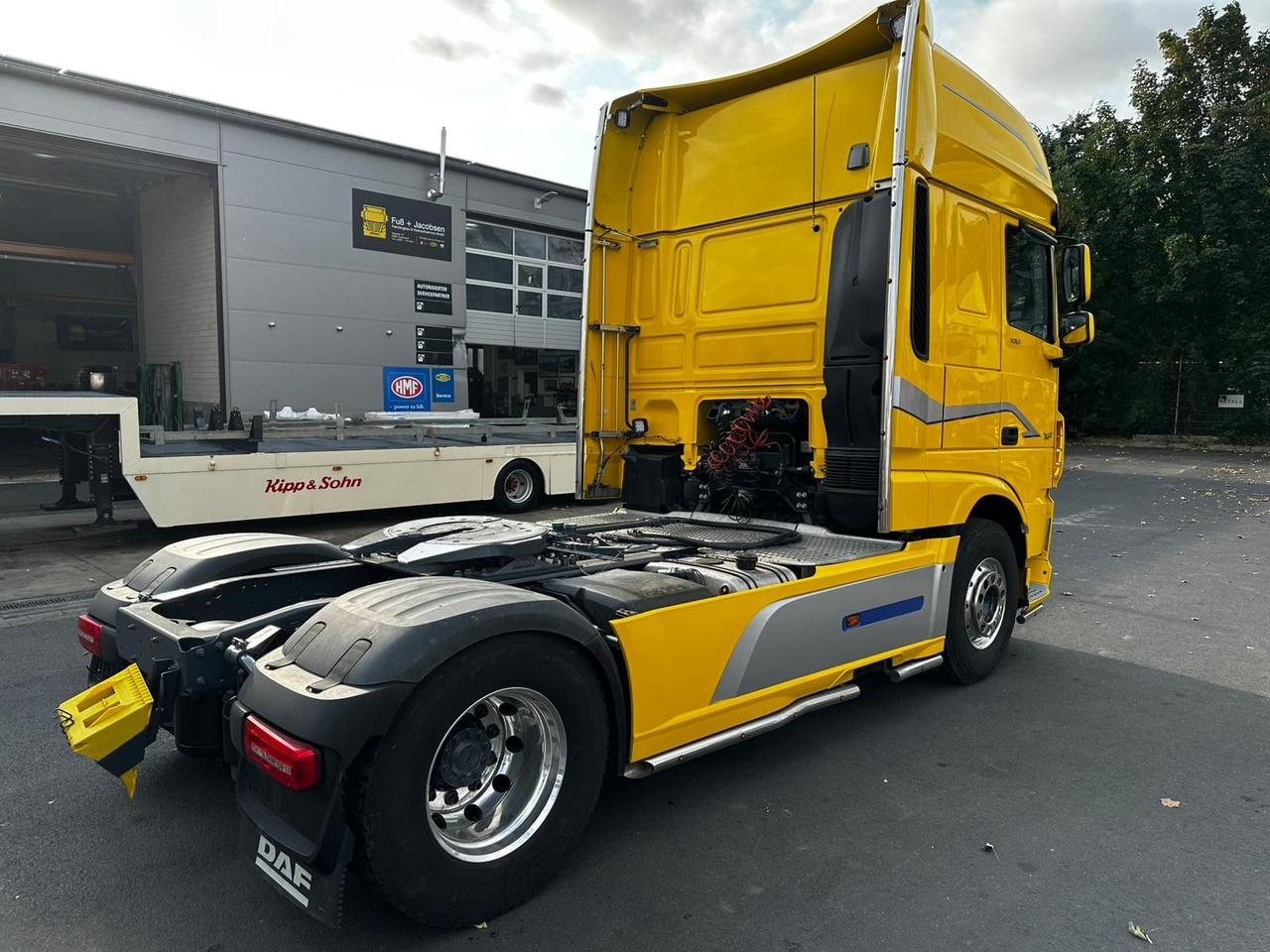 DAF XF 530/Intarder/2-K-Hydraulik/Luft-Luft/SCC - Tracteur routier: photos 4 DAF XF 530/Intarder/2-K-Hydraulik/Luft-Luft/SCC - Tracteur routier: photos 4