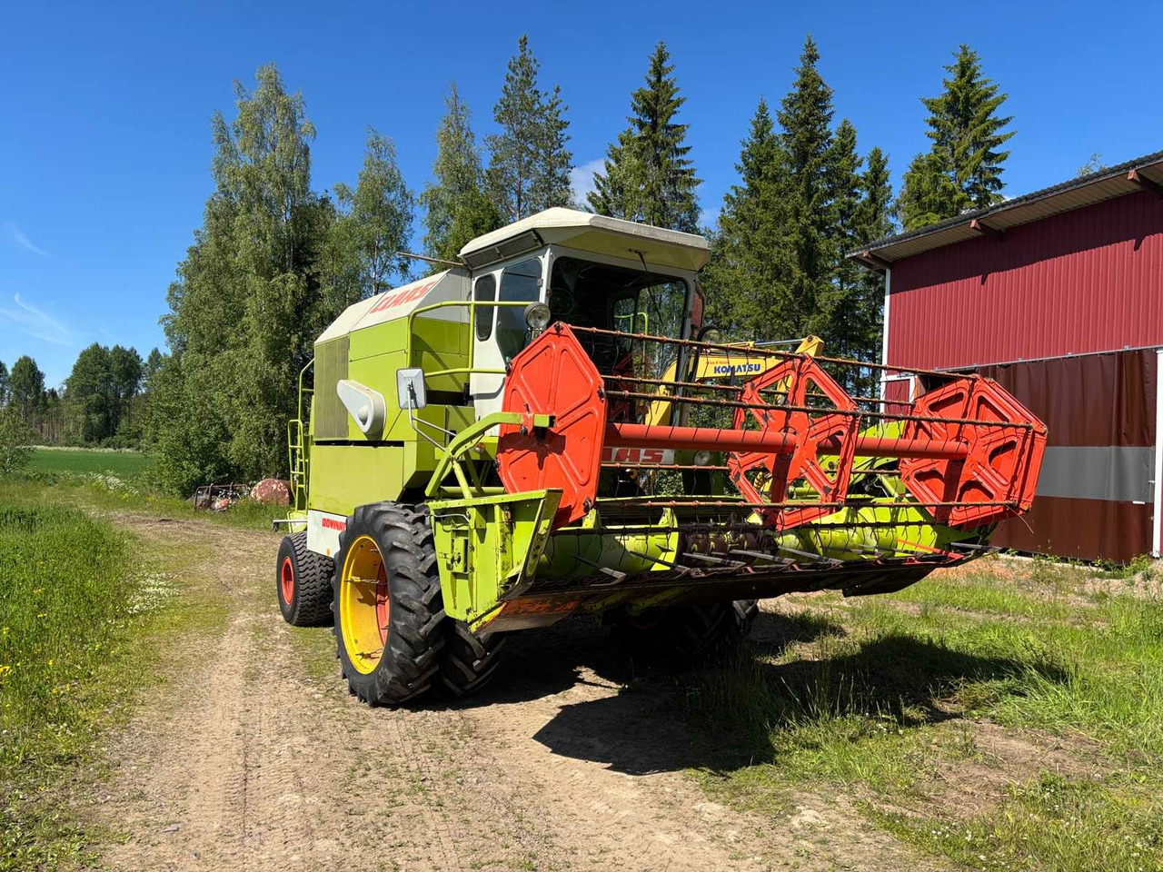 Combine harvester Claas Dominator 68 - Moissonneuse-batteuse: photos 3 Combine harvester Claas Dominator 68 - Moissonneuse-batteuse: photos 3