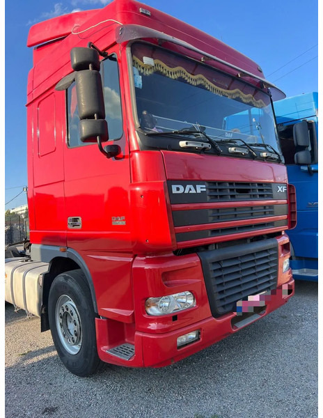 DAF XF 95 430 Manual - Tracteur portuaire: photos 3 DAF XF 95 430 Manual - Tracteur portuaire: photos 3