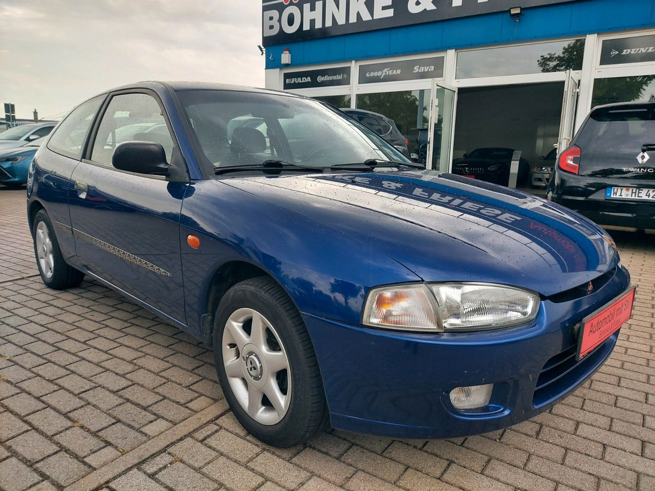 Mitsubishi Colt GLX Klima el. Fenster/Spiegel Radio 8xRäder - Berline: photos 1 Mitsubishi Colt GLX Klima el. Fenster/Spiegel Radio 8xRäder - Berline: photos 1