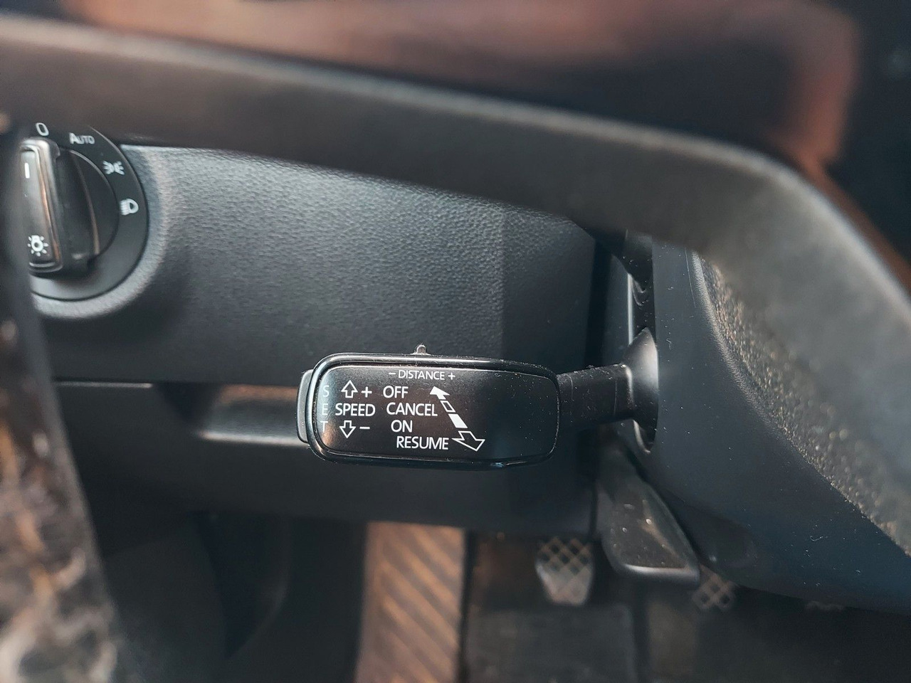 Skoda Octavia Combi Drive LED ACC Radar DAB 8xRad AHK - Voiture break: photos 3 Skoda Octavia Combi Drive LED ACC Radar DAB 8xRad AHK - Voiture break: photos 3