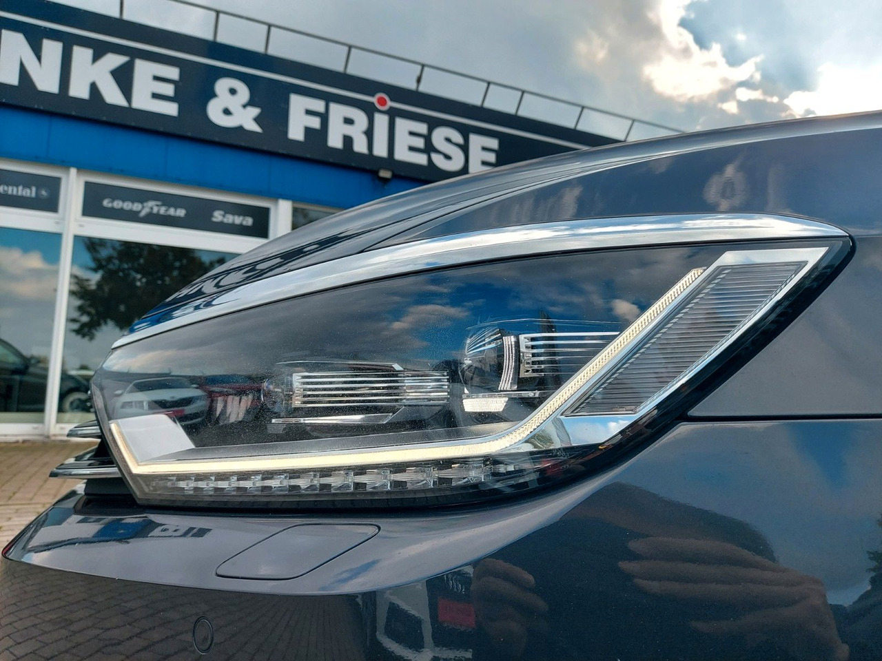 Volkswagen Passat Variant Highline 4Motion 4x4 Massage - Voiture break: photos 3 Volkswagen Passat Variant Highline 4Motion 4x4 Massage - Voiture break: photos 3