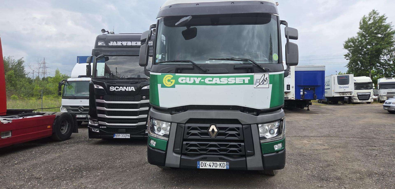 Renault T 460 - Camion à rideaux coulissants: photos 3 Renault T 460 - Camion à rideaux coulissants: photos 3