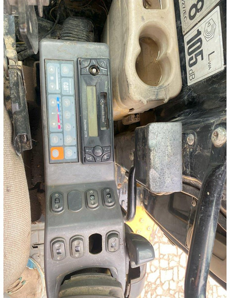 Caterpillar 321 C LCR NVT - Pelle sur chenille: photos 4 Caterpillar 321 C LCR NVT - Pelle sur chenille: photos 4