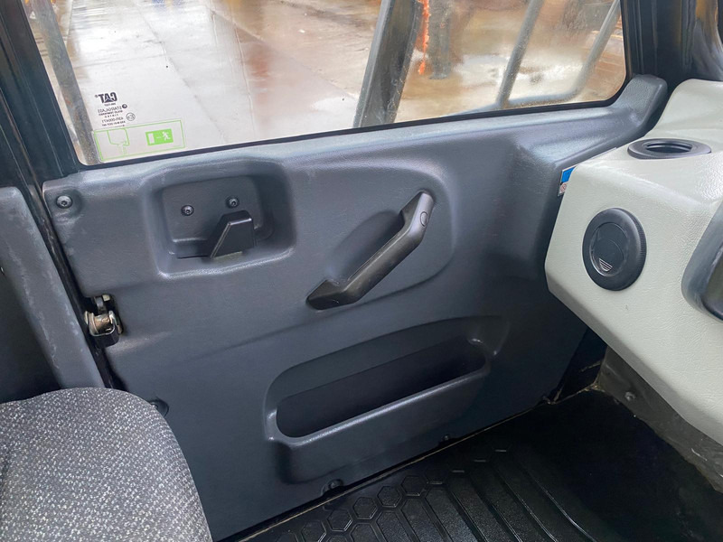 Tombereau articulé Caterpillar 725C2 NVT: photos 13