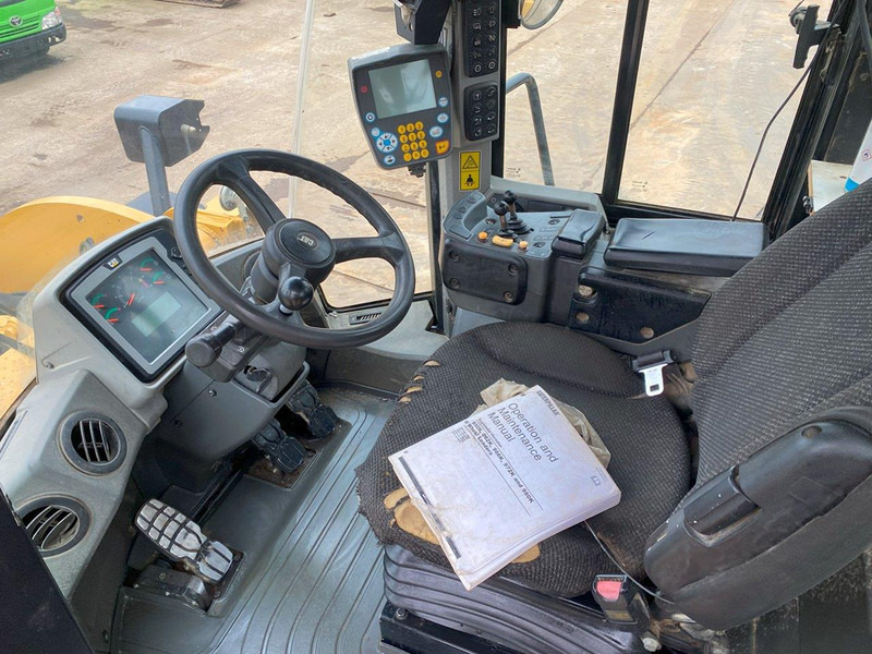Caterpillar 962K NVT - Chargeuse sur pneus: photos 3 Caterpillar 962K NVT - Chargeuse sur pneus: photos 3